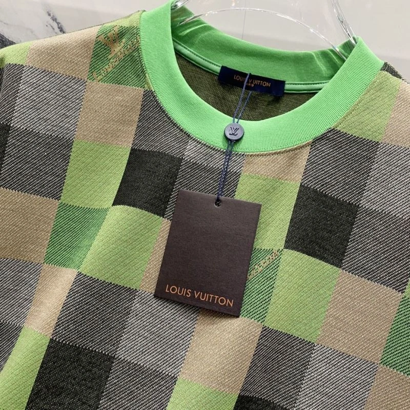 Seasonal Louis Vuitton T-Shirts 135613