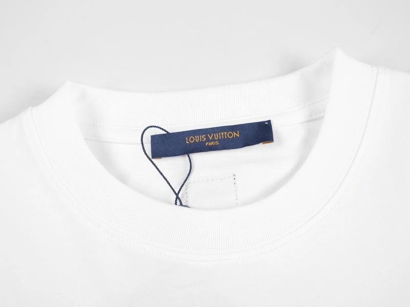 Louis Vuitton T-Shirts MoistureWicking 135589