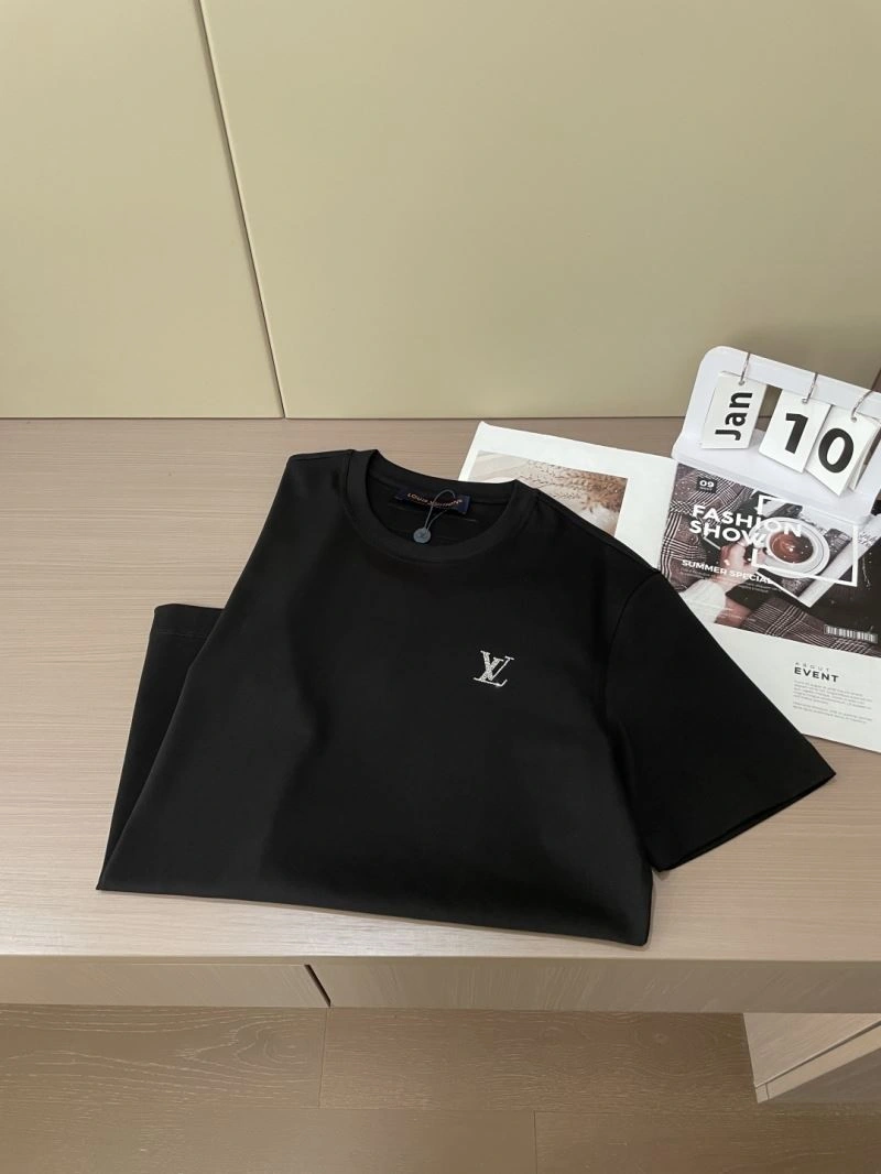 Louis Vuitton T-Shirts Trendsetting 135586