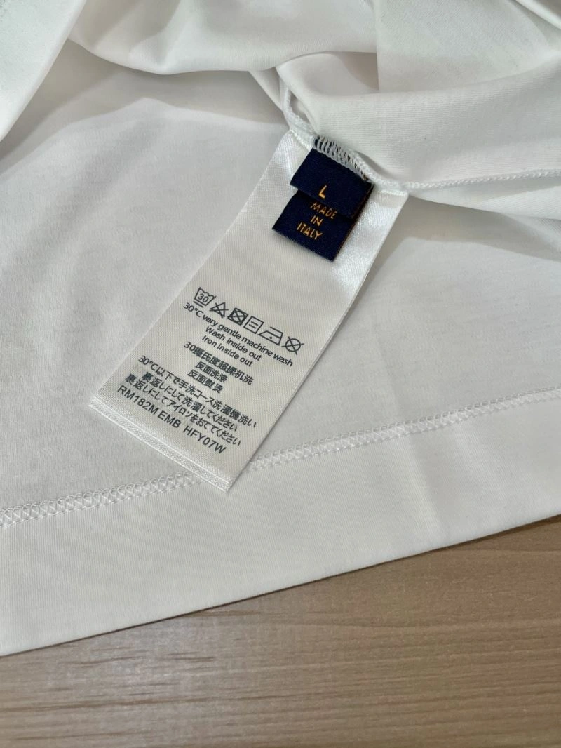 Louis Vuitton T-Shirts Sporty 135588