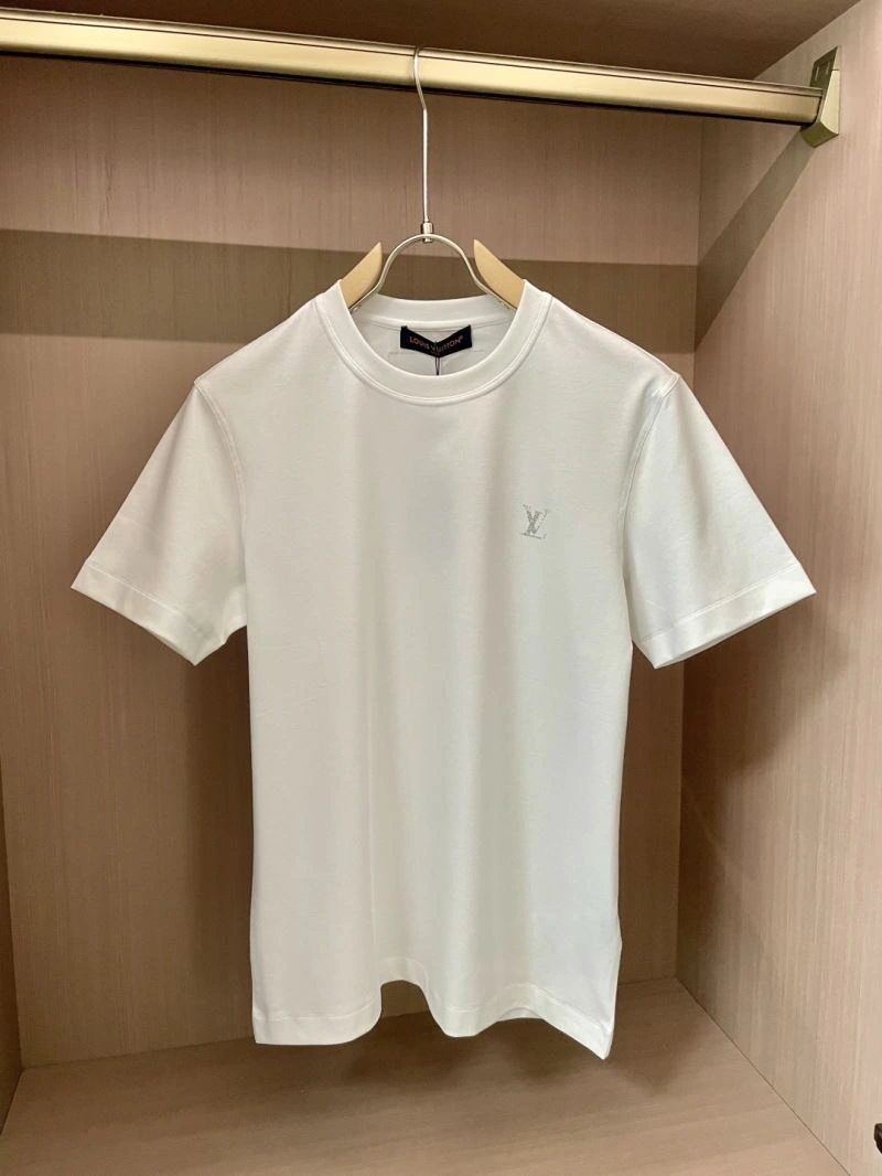 Louis Vuitton T-Shirts Sporty 135588
