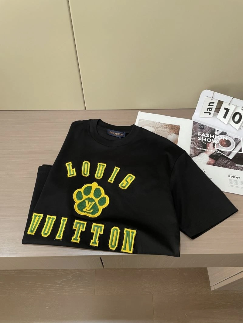Louis Vuitton T-Shirts Stretchable 135585