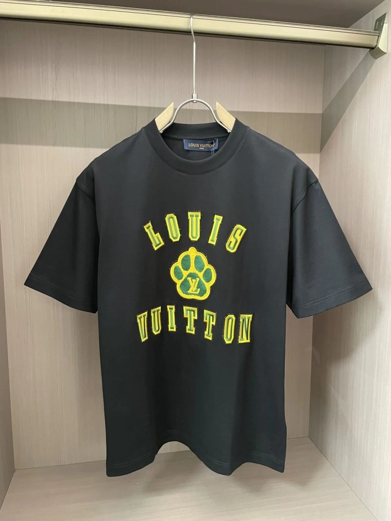 Louis Vuitton T-Shirts Stretchable 135585
