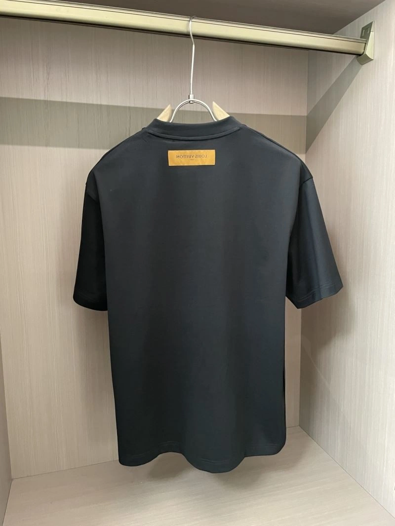 Louis Vuitton T-Shirts Stretchable 135585
