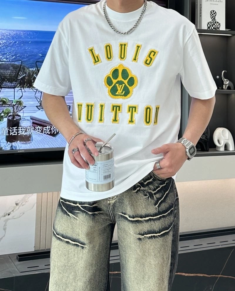 Louis Vuitton T-Shirts Casual 135587