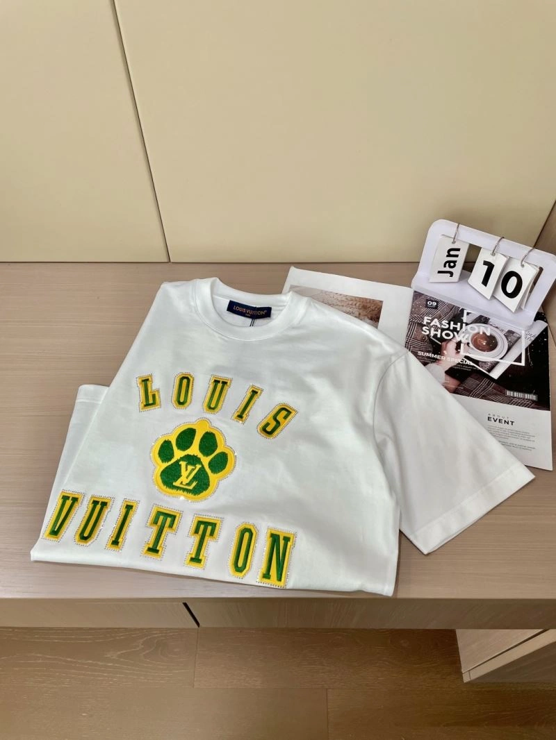 Louis Vuitton T-Shirts Casual 135587