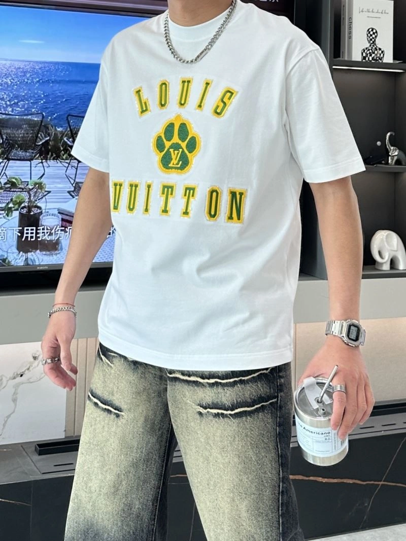 Louis Vuitton T-Shirts Casual 135587