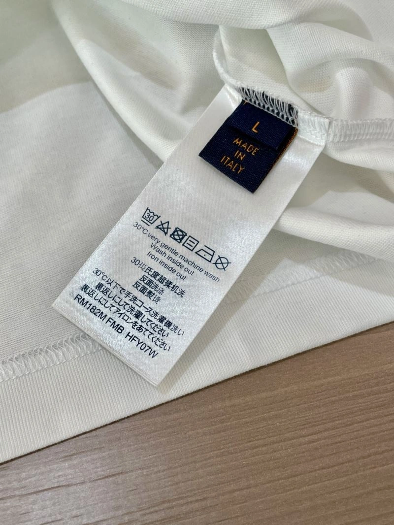 Louis Vuitton T-Shirts Casual 135587