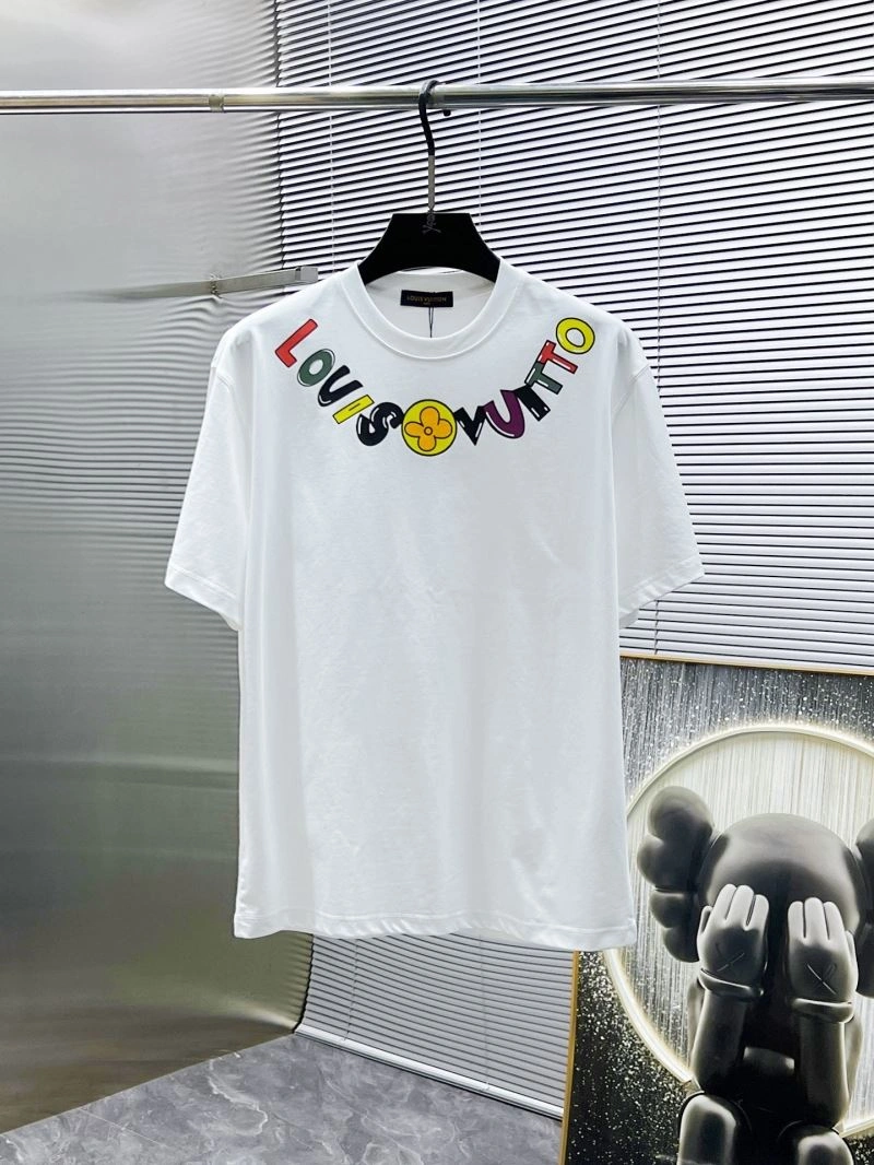 Stretchable Louis Vuitton T-Shirts 135584
