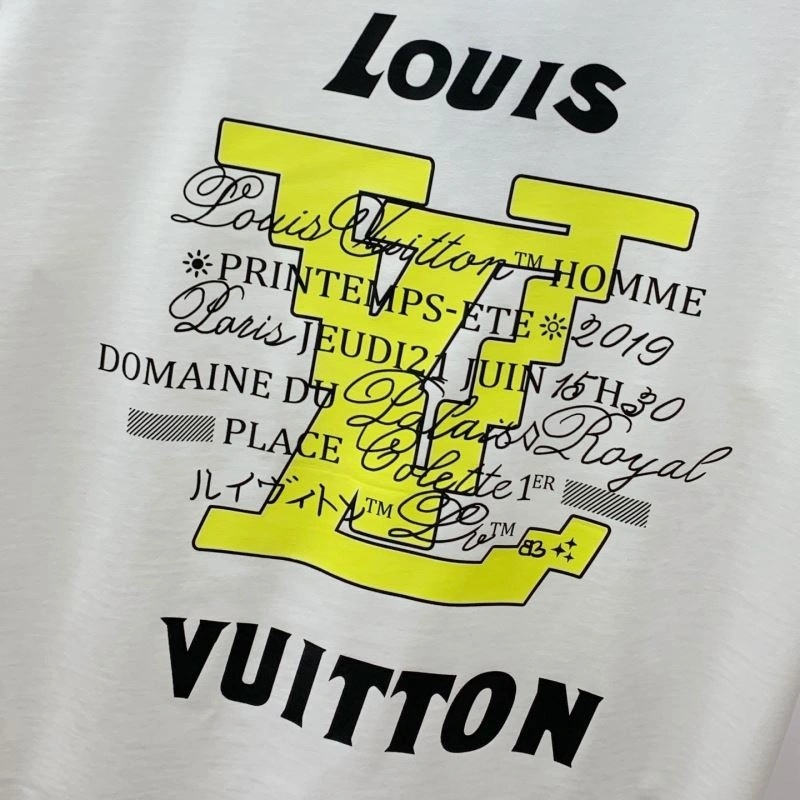 Effortless Louis Vuitton T-Shirts 135583