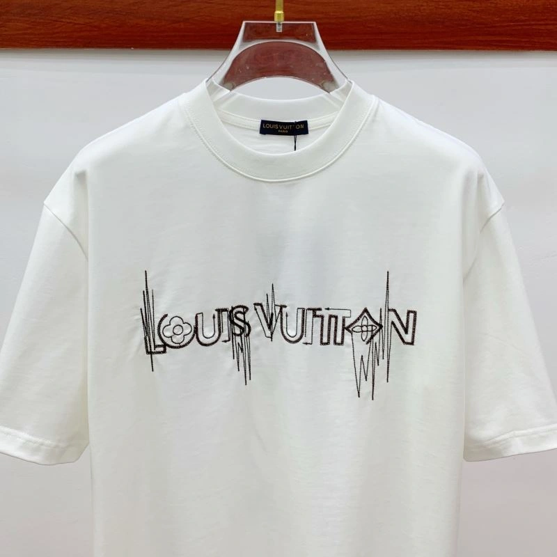 Durable Louis Vuitton T-Shirts 135582