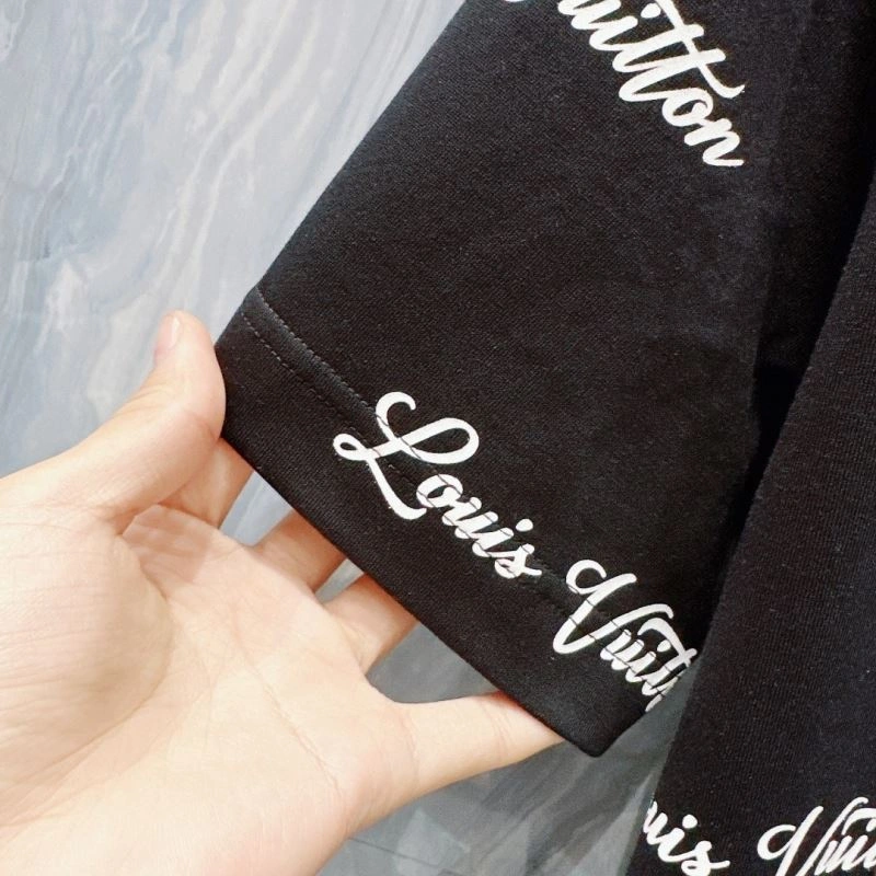 TechFriendly Louis Vuitton T-Shirts 135566