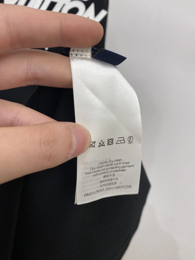 Louis Vuitton T-Shirts Effortless 135567