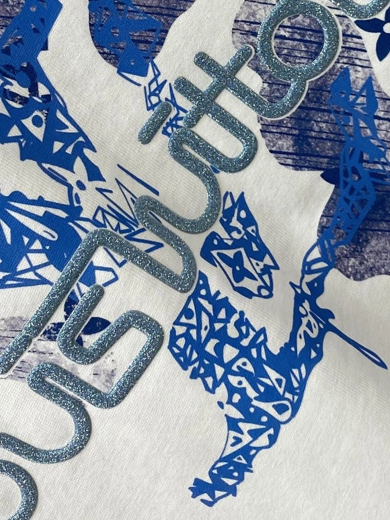 Durable Louis Vuitton T-Shirts 135570
