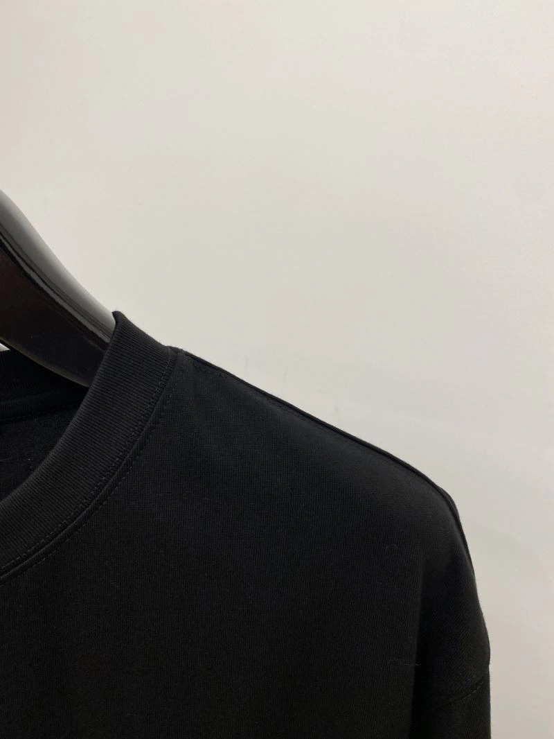 Louis Vuitton T-Shirts FashionForward 135573