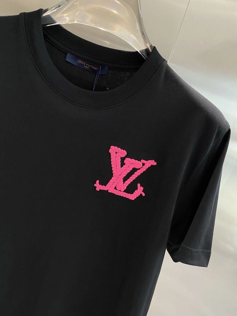 Louis Vuitton T-Shirts Flexible 135562