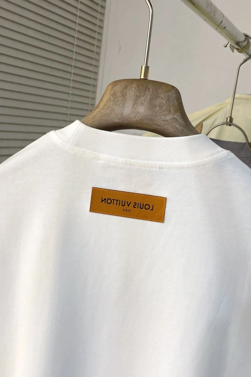 TechFriendly Louis Vuitton T-Shirts 135580
