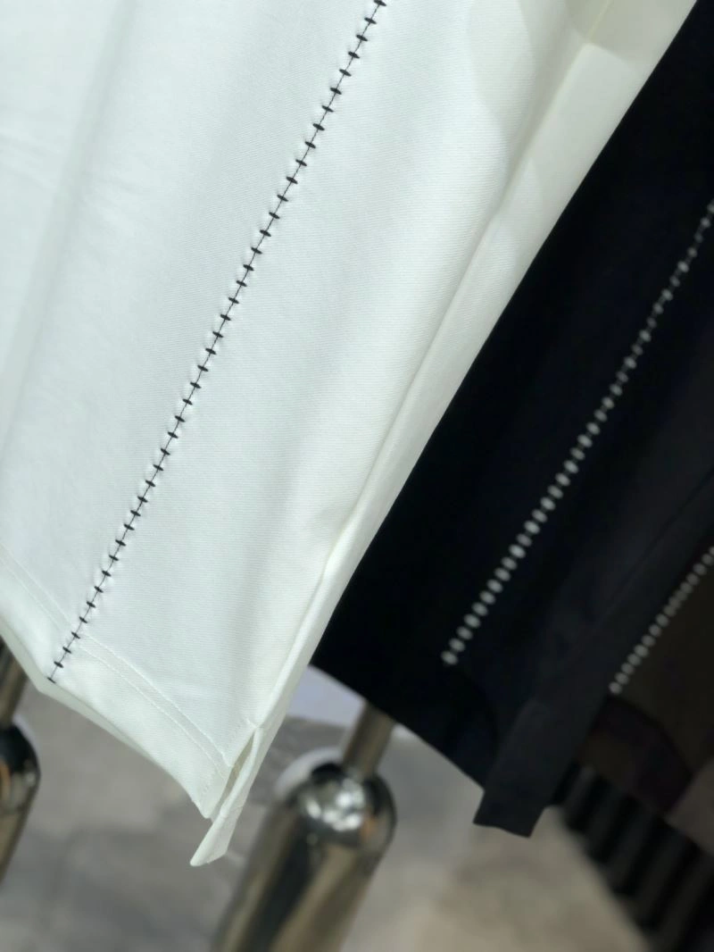 UrbanChic Louis Vuitton T-Shirts 135578