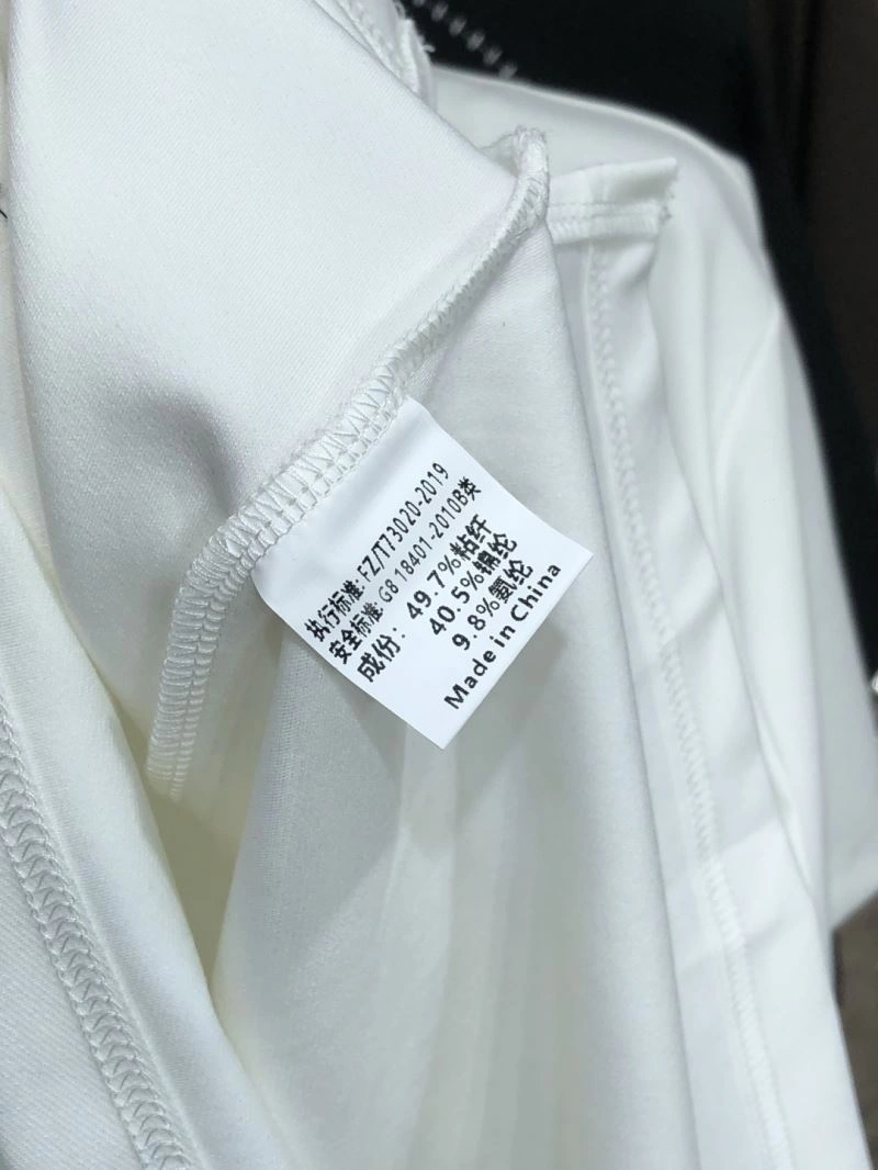 UrbanChic Louis Vuitton T-Shirts 135578