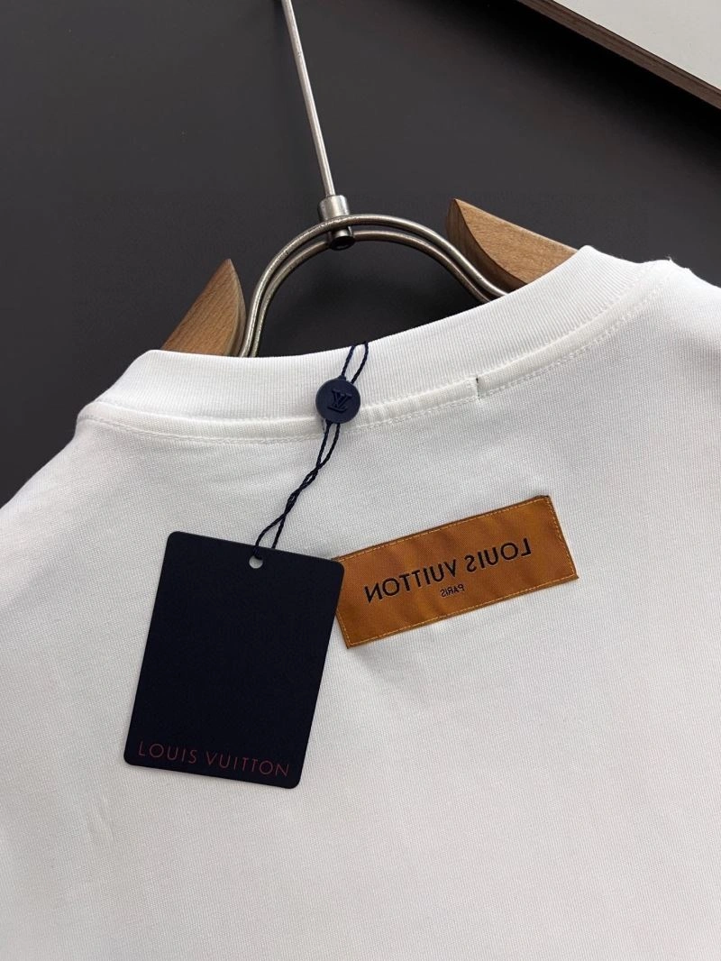 Timeless Louis Vuitton T-Shirts 135576