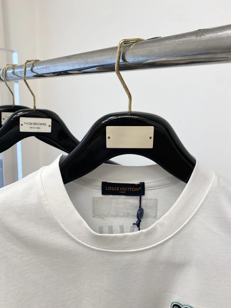 TechFriendly Louis Vuitton T-Shirts 135558