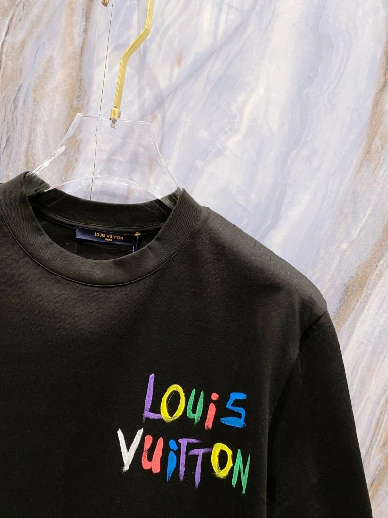 Sustainable Louis Vuitton T-Shirts 135571