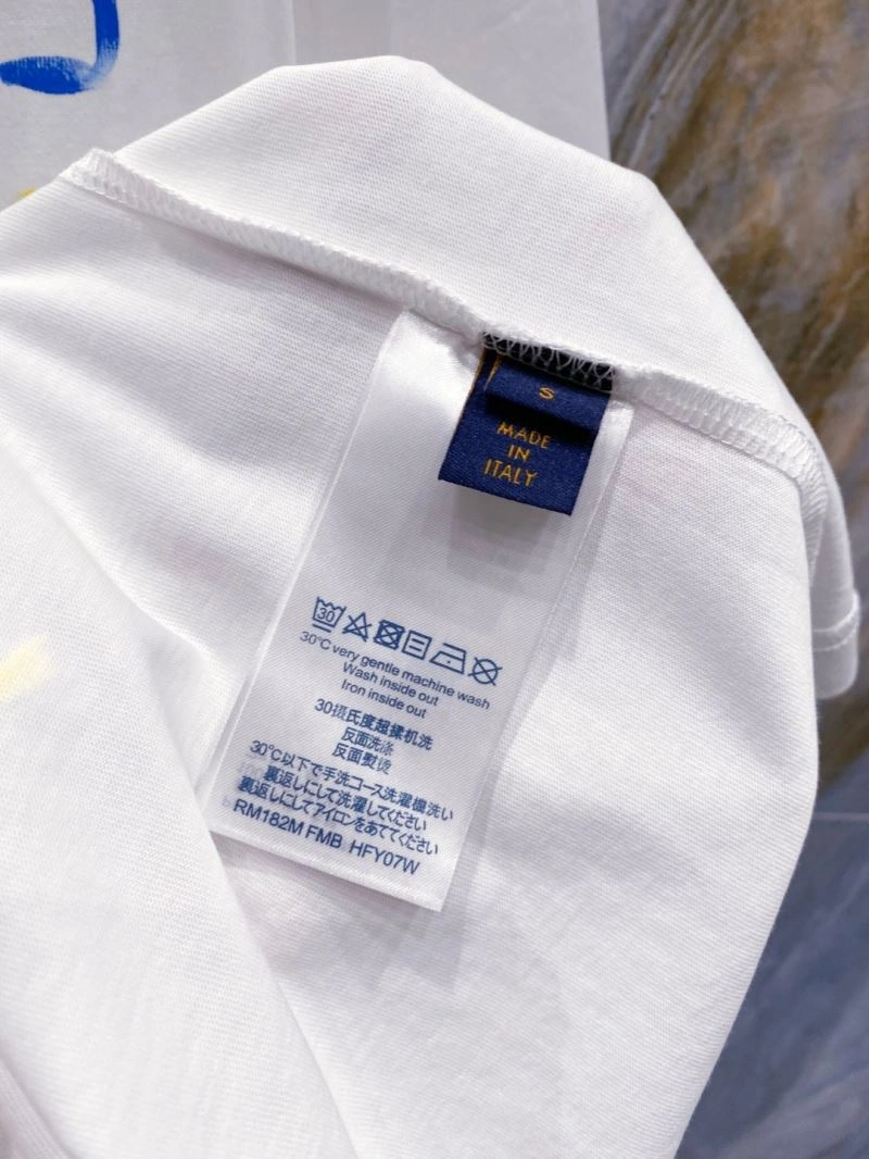 GoodFit Louis Vuitton T-Shirts 135579