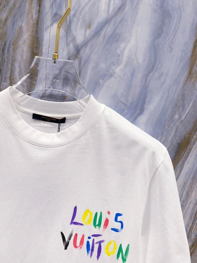 GoodFit Louis Vuitton T-Shirts 135579
