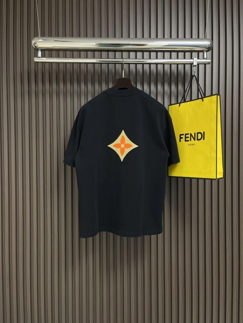 SmartChoice Louis Vuitton T-Shirts 135547