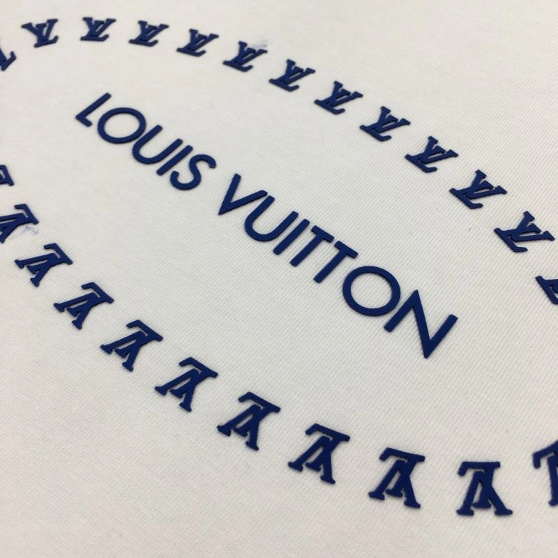 Louis Vuitton T-Shirts Chic 135544