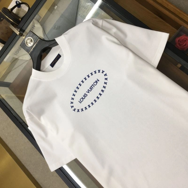 Louis Vuitton T-Shirts Chic 135544