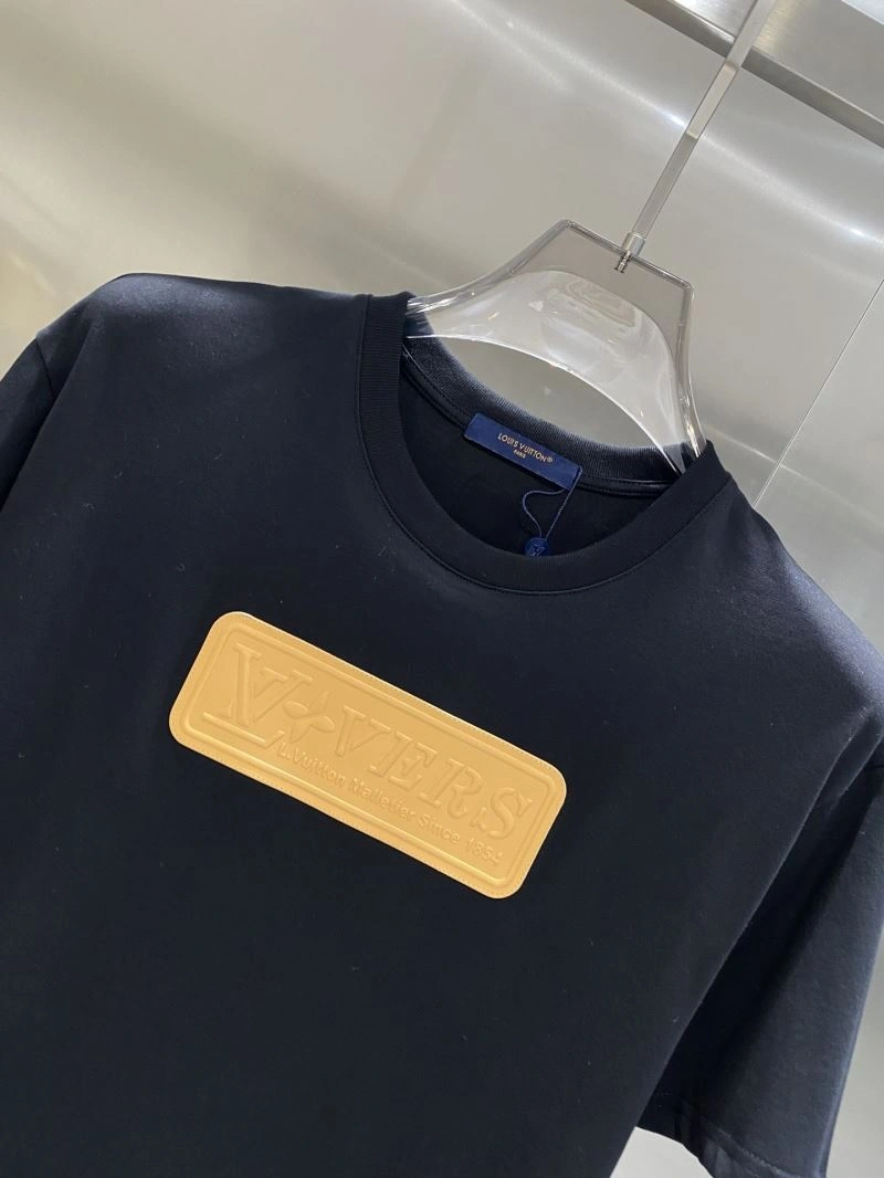 Louis Vuitton T-Shirts Cozy 135513