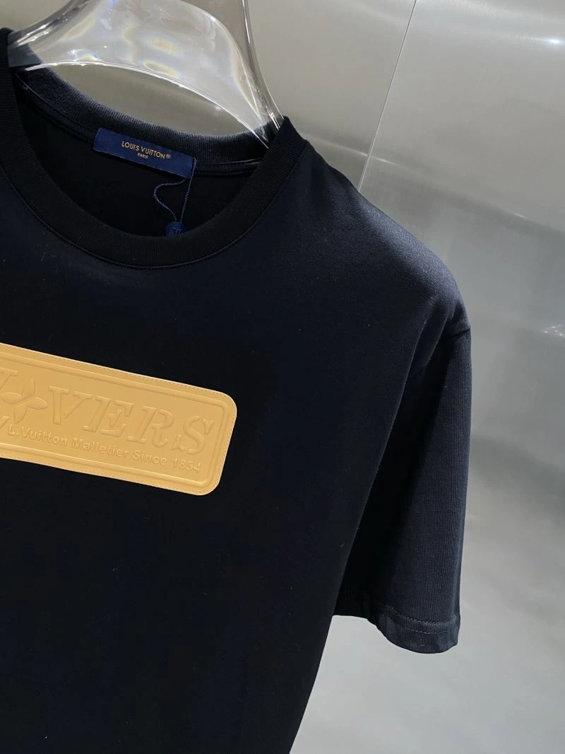 Louis Vuitton T-Shirts Cozy 135513