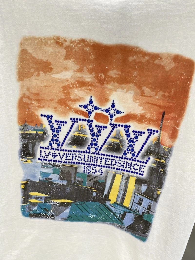 Functional Louis Vuitton T-Shirts 135521