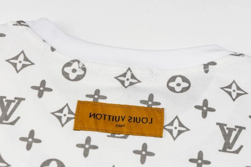 Louis Vuitton T-Shirts SunProtective 135524