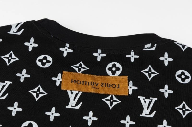 Louis Vuitton T-Shirts Bright 135516