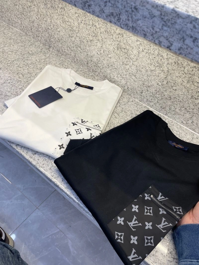 Refined Louis Vuitton T-Shirts 135540