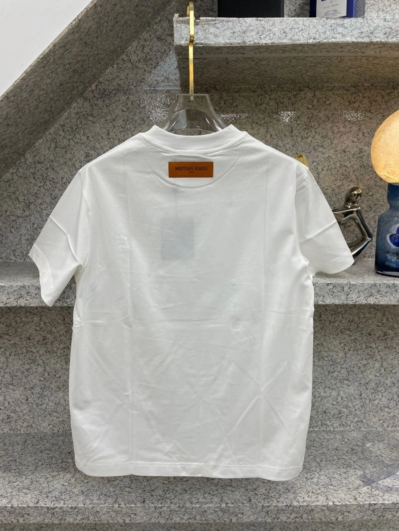 Refined Louis Vuitton T-Shirts 135540