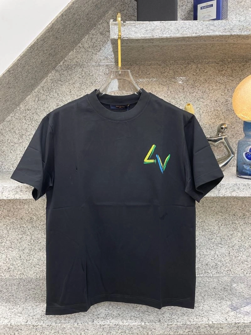 MultiPurpose Louis Vuitton T-Shirts 135539