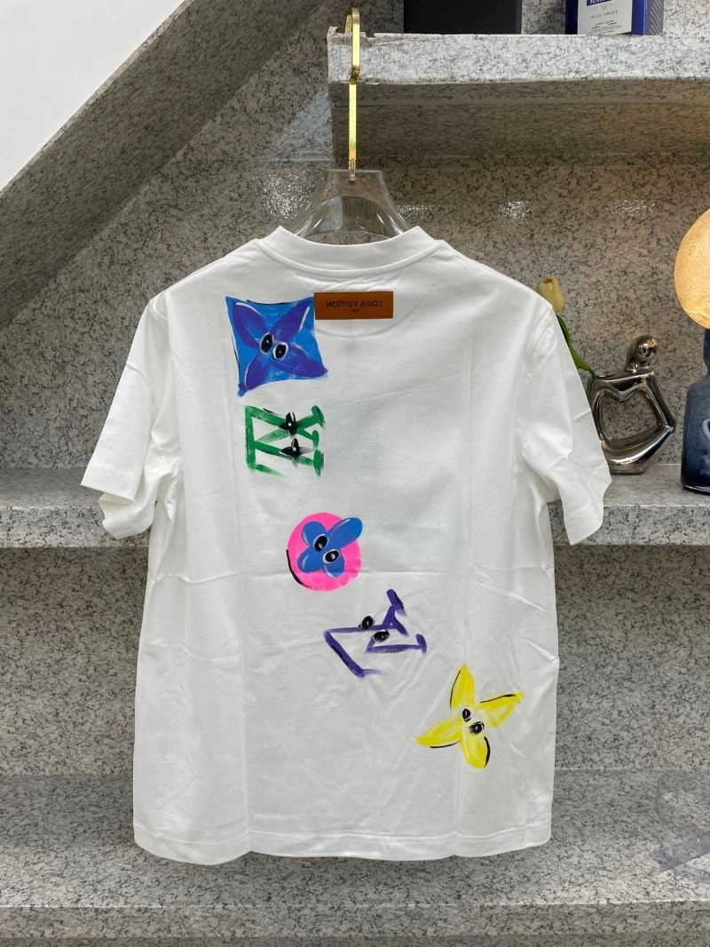 MultiPurpose Louis Vuitton T-Shirts 135539