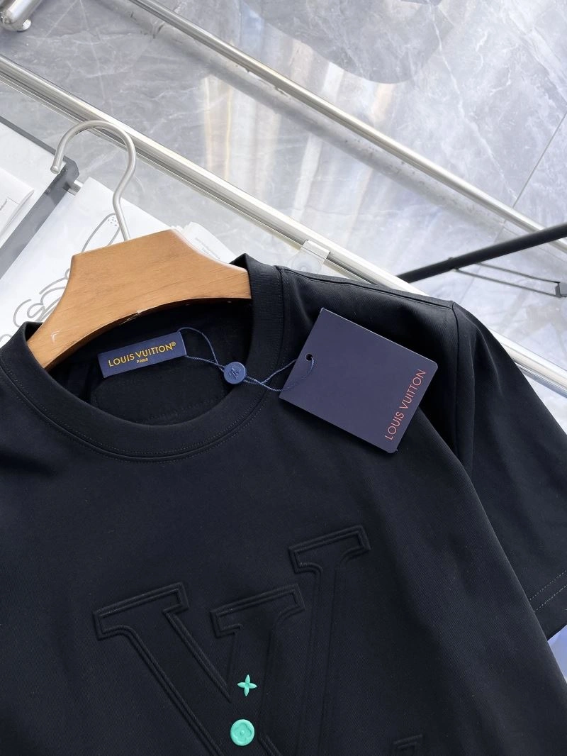 Louis Vuitton T-Shirts Stretchable 135520