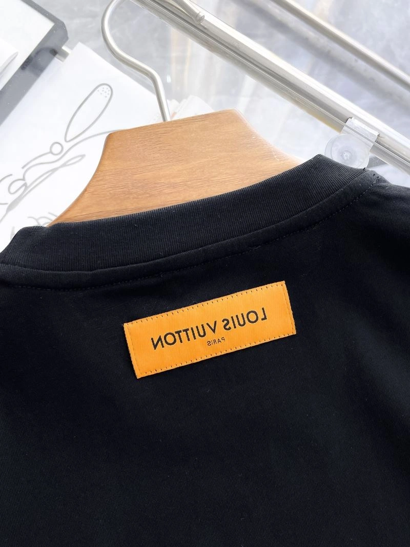 Louis Vuitton T-Shirts Comfortable 135545