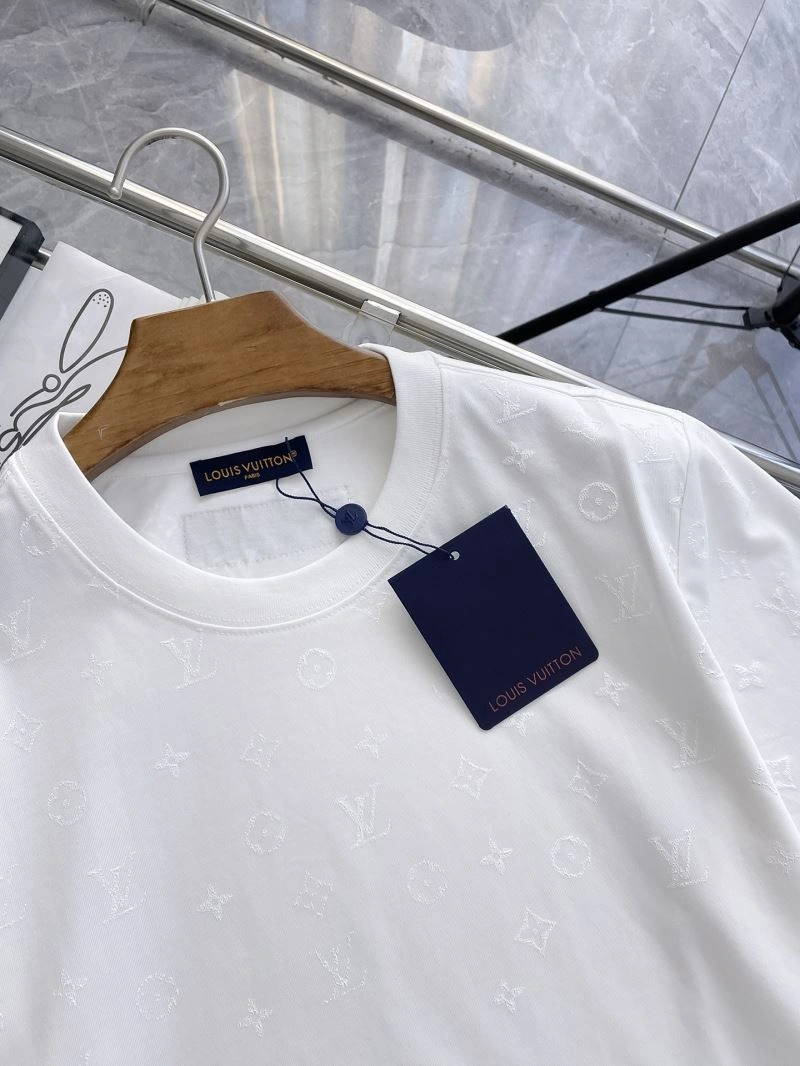 OnTrend Louis Vuitton T-Shirts 135537