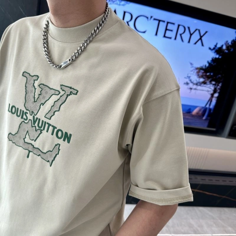 Louis Vuitton T-Shirts Unisex 135509