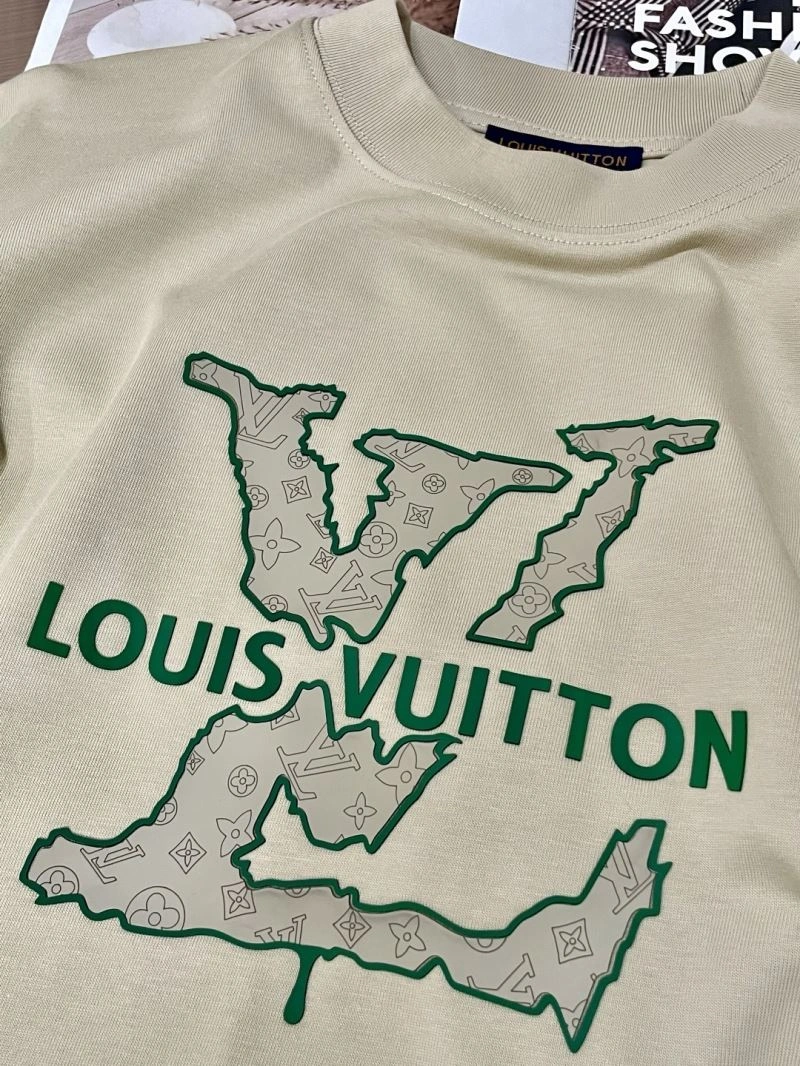 Louis Vuitton T-Shirts Unisex 135509