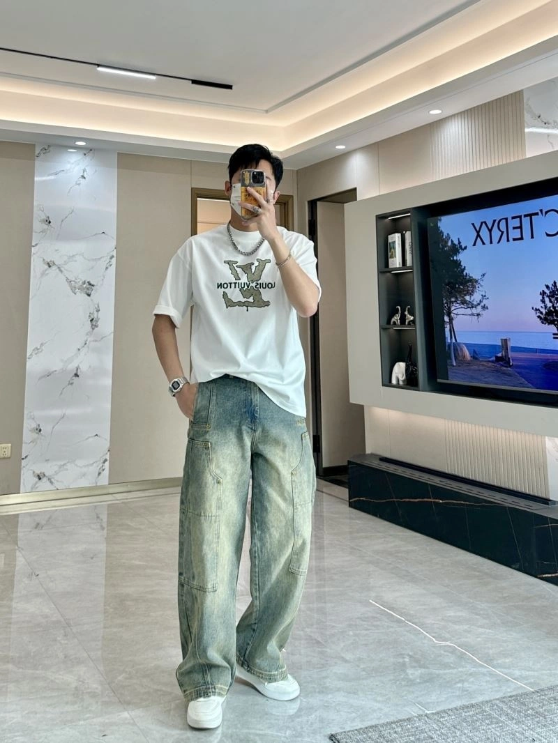 Louis Vuitton T-Shirts Neat 135507