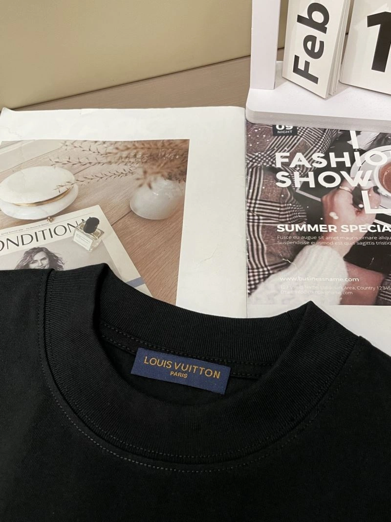 Bright Louis Vuitton T-Shirts 135506