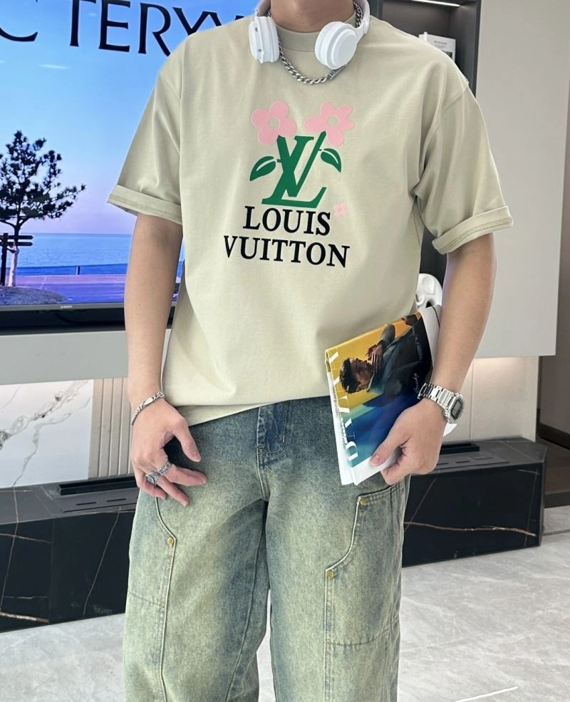 Louis Vuitton T-Shirts TechFriendly 135505