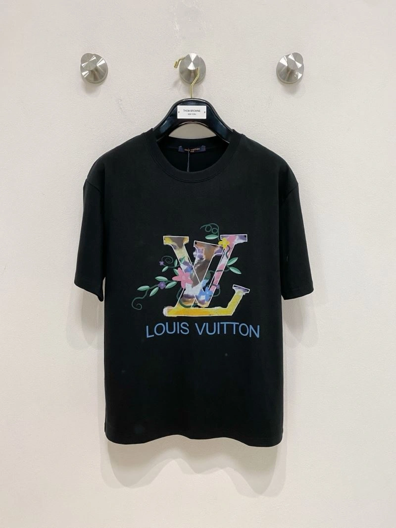 Louis Vuitton T-Shirts Sophisticated 135482