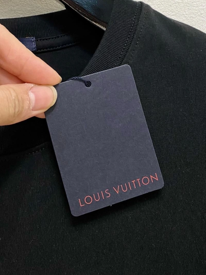 Louis Vuitton T-Shirts Sophisticated 135482